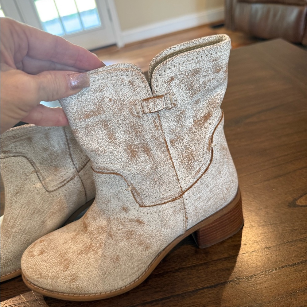 Diba True West Haven Round Toe Leather Pull On Womens Off White Cowboy Boots Sz6 - Picture 7 of 9